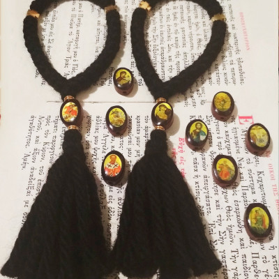 Pocket saint iconed wool rosary 10344