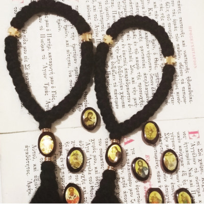 Pocket saint iconed wool rosary 10344