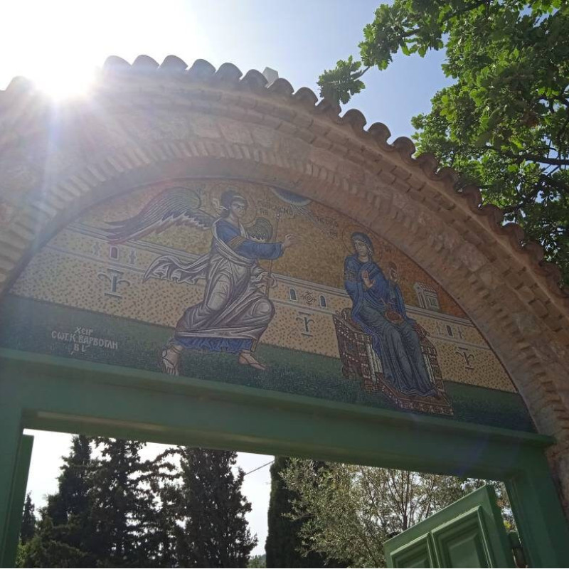 St Efraim Reliquary pendant charm necklace 10266