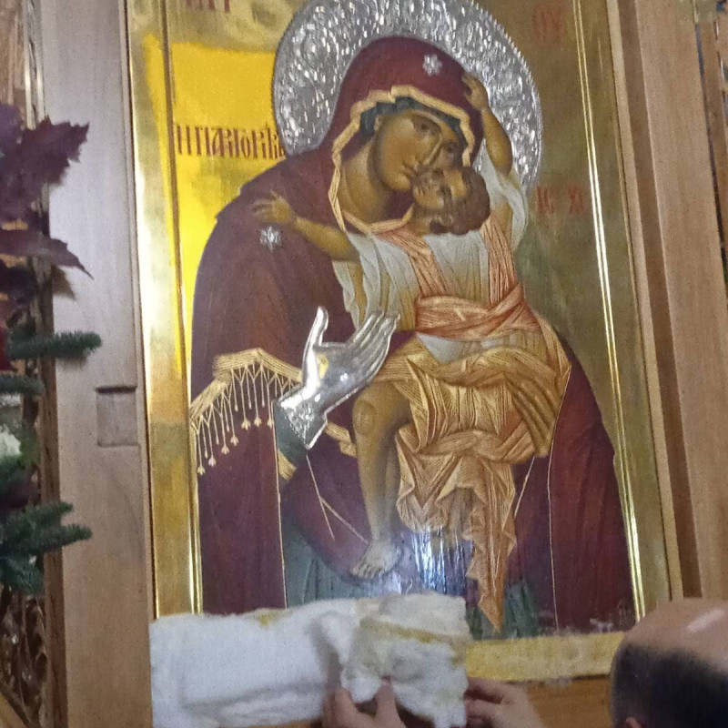 Panagia Parigoritria miracle icon & St Dimitrios gift set 10162