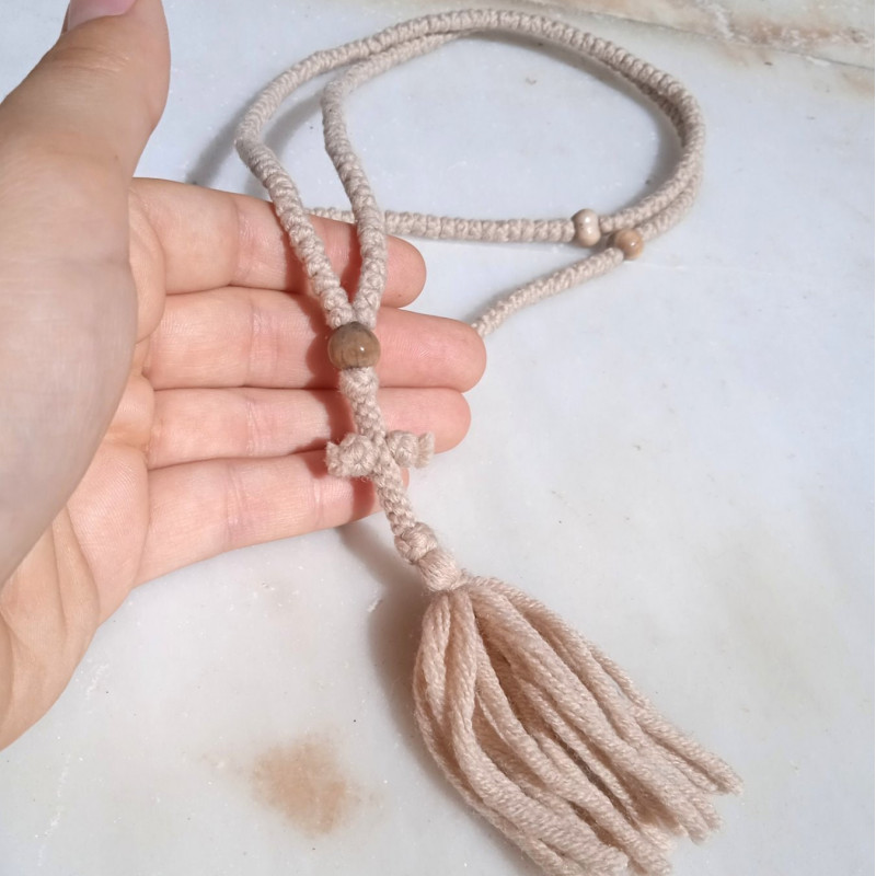 Job's Tears 300knot beige wool prayer rope 10283