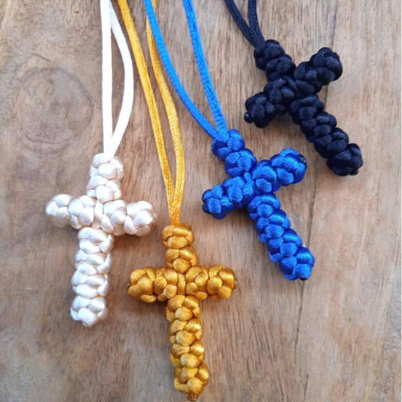 shandmade knotted cross pendant 2mm 10015